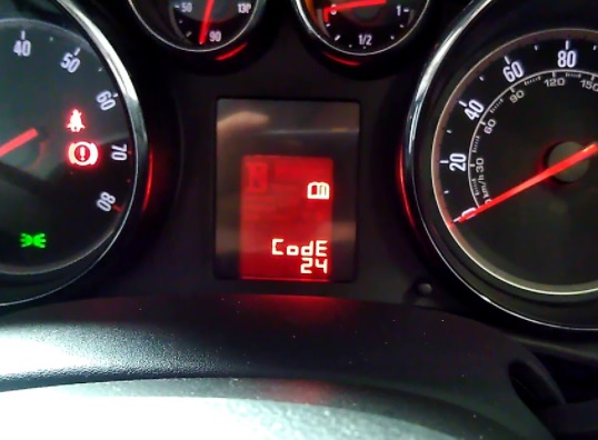 Opel Corsa code 24 hatası